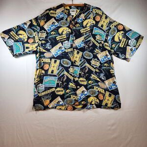 Lee Sports Iowa Hawkeyes Sports Shirt Mens Size XL Button Short Sleeve Fan Gear